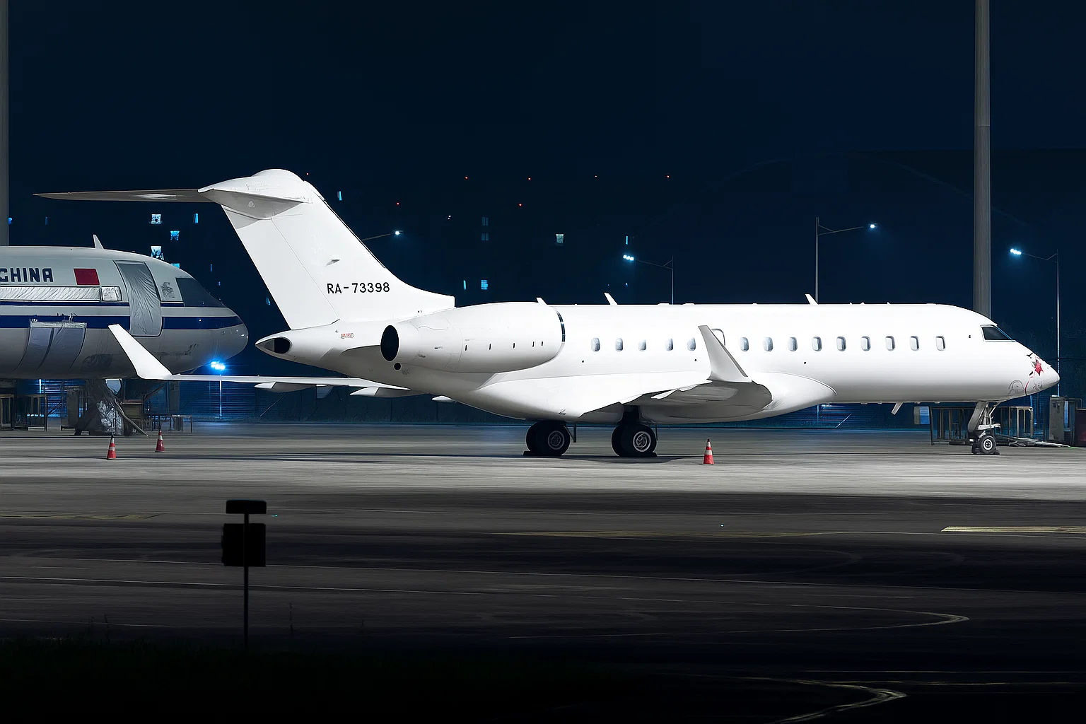 Сенатор Сулейман Керимов в 2024-м купил два новых бизнес-джета Bombardier Global Express XRS за $38 млн
